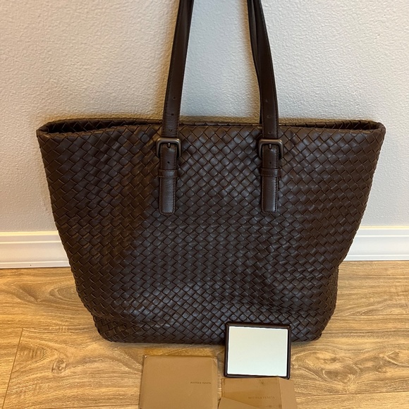 Bottega Veneta Handbags - Bottega Veneta large brown tote
